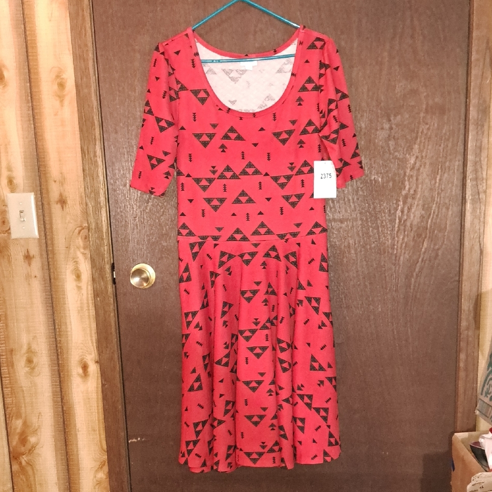 Geometric Orange-Red Dress with black, size XL  LulaRoe. NWT
